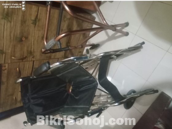 ফোনিক্স হুইলচেয়ার ও ওয়াকার